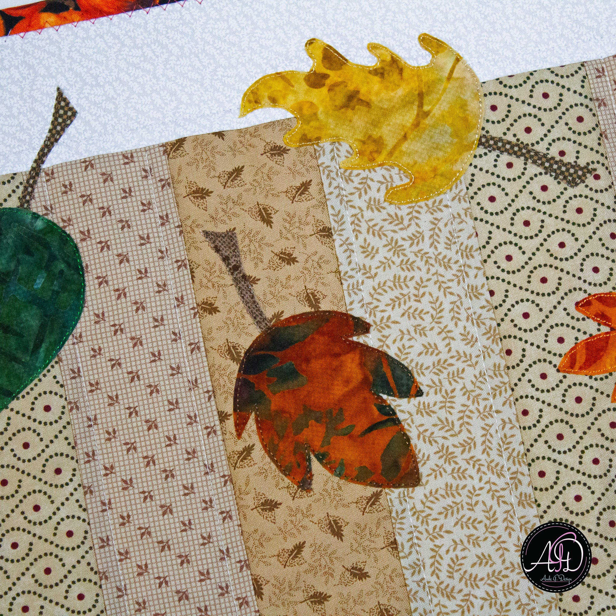 Fall Leaves Autumn Quilted Table Runner | Applique Table Runner