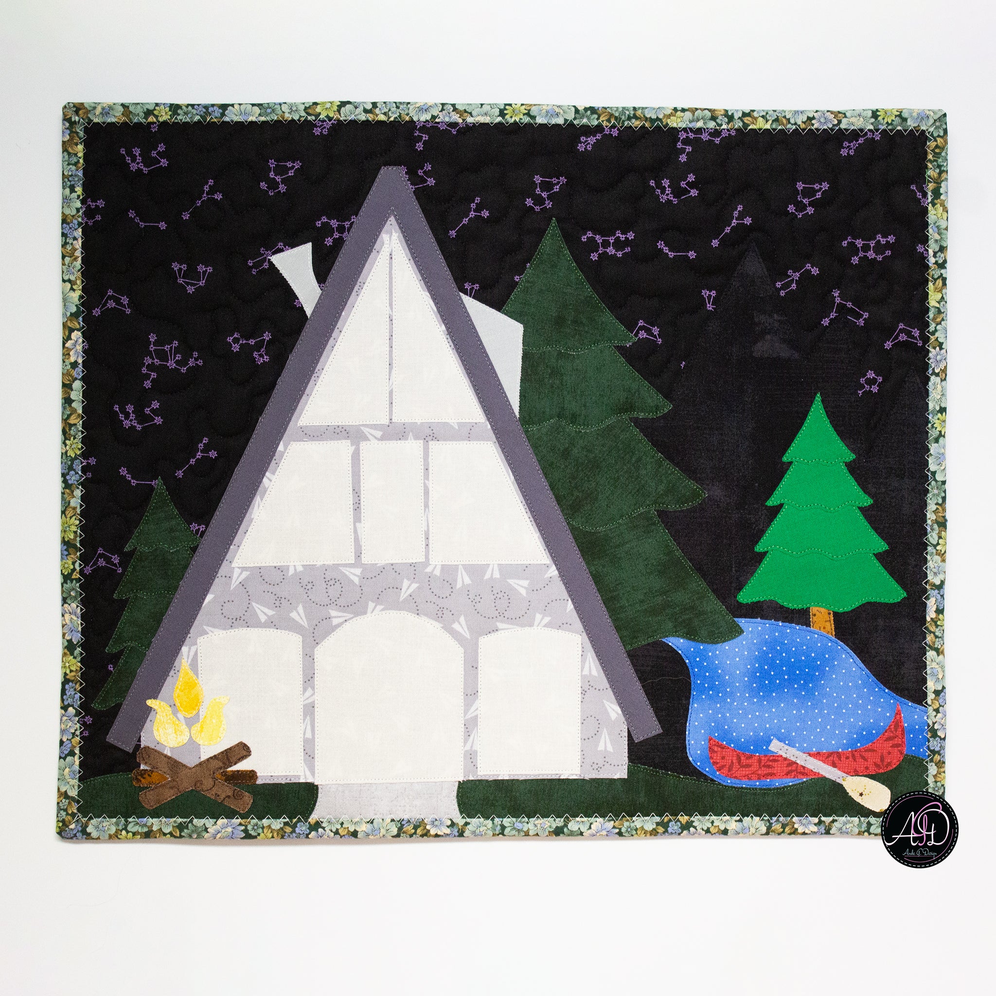 Briar Lake Cabin Quilted Wall Hanging | Applique Wall Hanging
