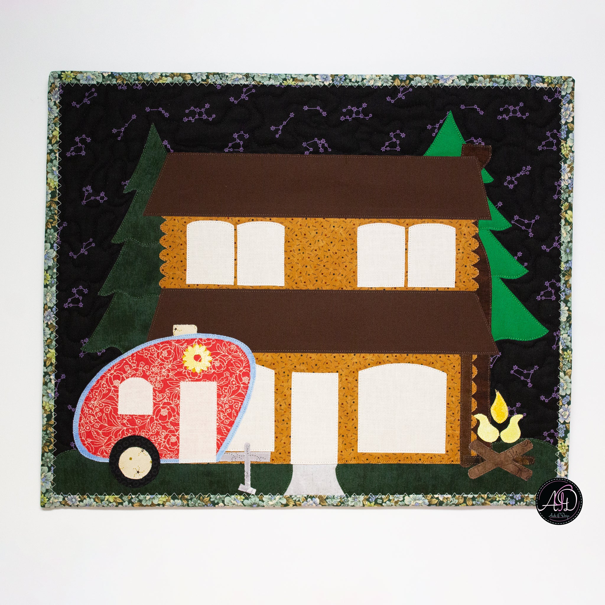 Cedar Ridge Cabin Quilted Wall Hanging | Applique Wall Hanging