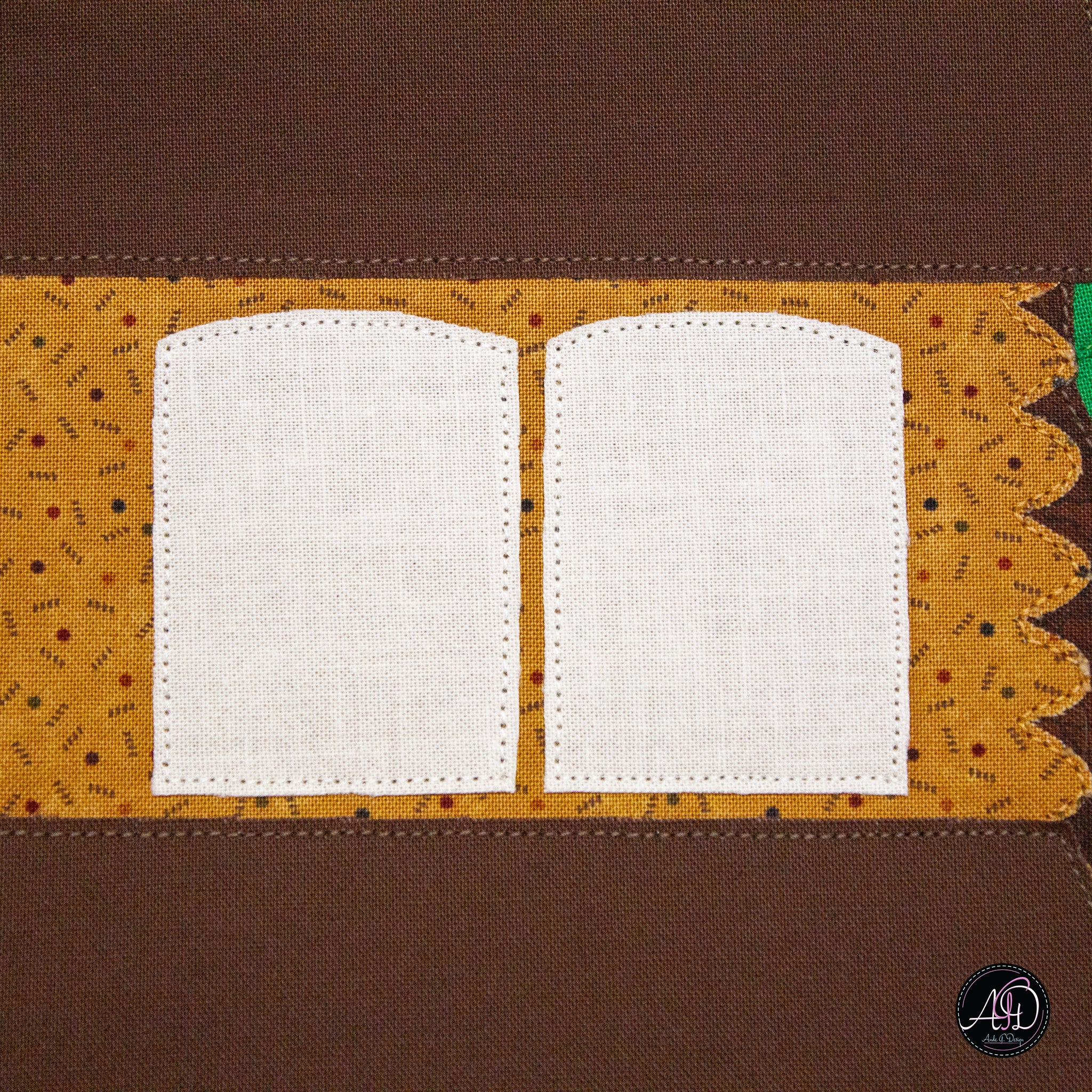 Cedar Ridge Cabin Quilted Wall Hanging | Applique Wall Hanging