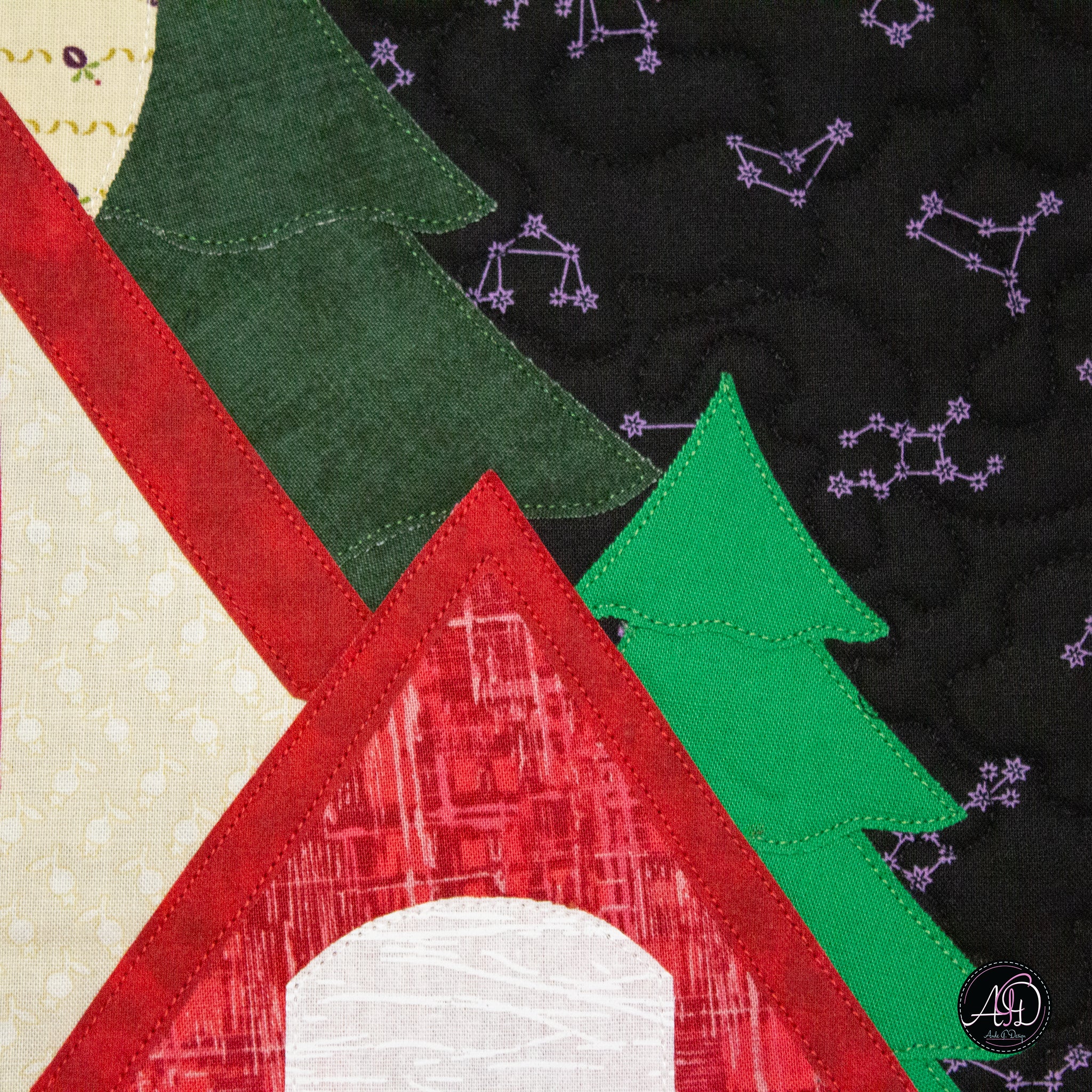 Crimson Falls Cabin Quilted Wall Hanging | Applique Wall Hanging