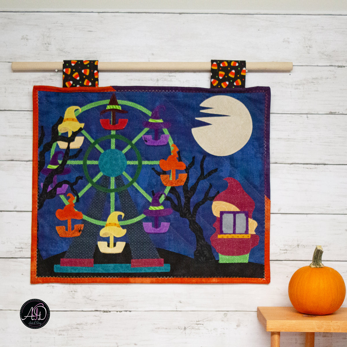 Ferris Wheel Haunted Carnival Quilted Applique Wall Hanging | Halloween Home Decor
