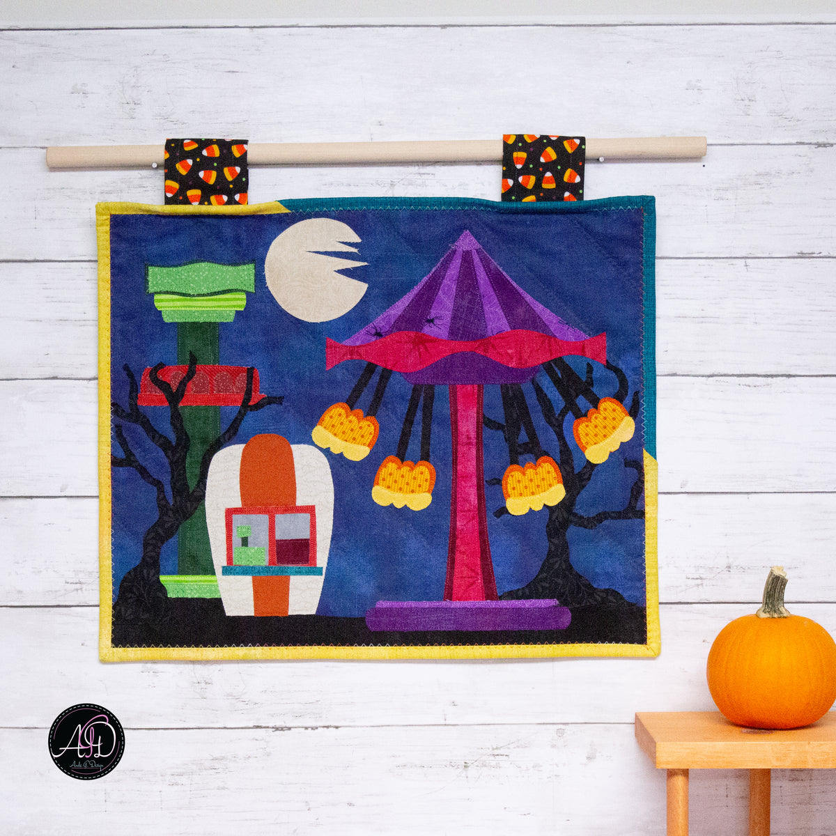Pumpkin Swings Haunted Carnival Quilted Applique Wall Hanging | Halloween Home Decor
