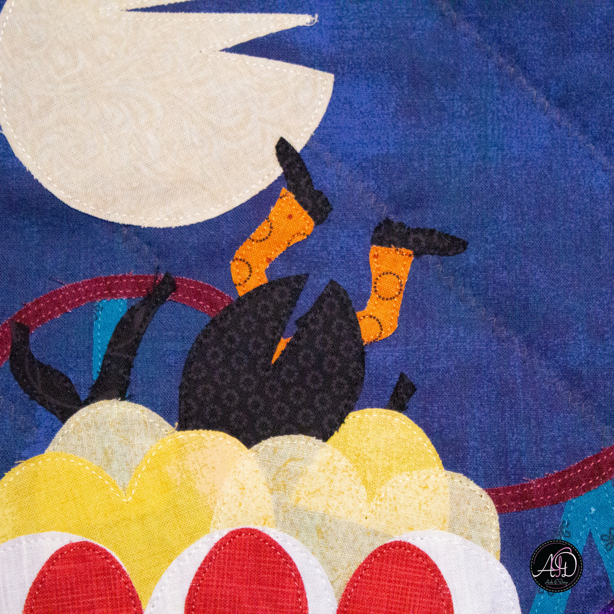 Haunted Carnival Games Quilted Applique Wall Hanging | Halloween Home Decor