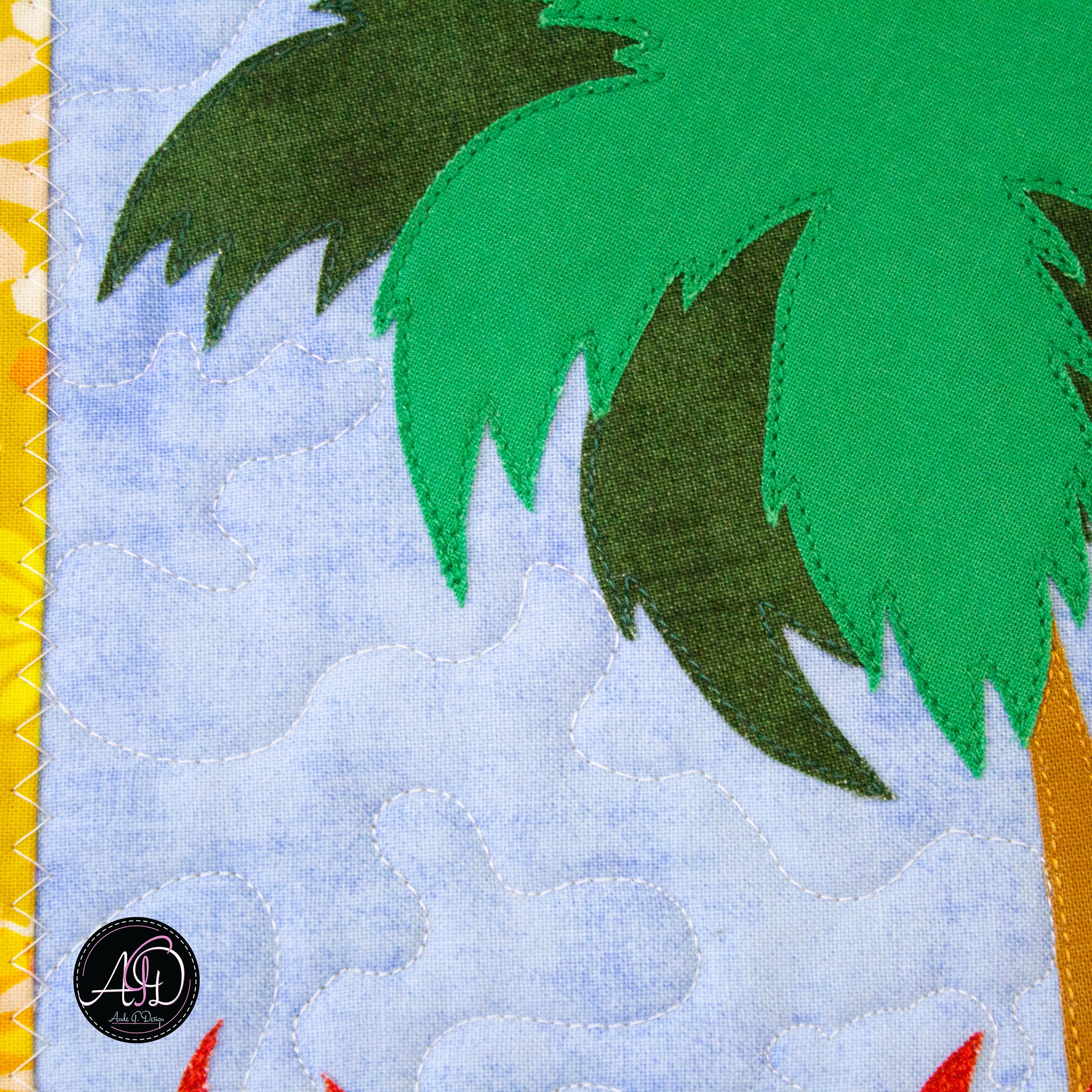 Crab Cay Beach Hut Quilted Wall Hanging | Applique Wall Hanging
