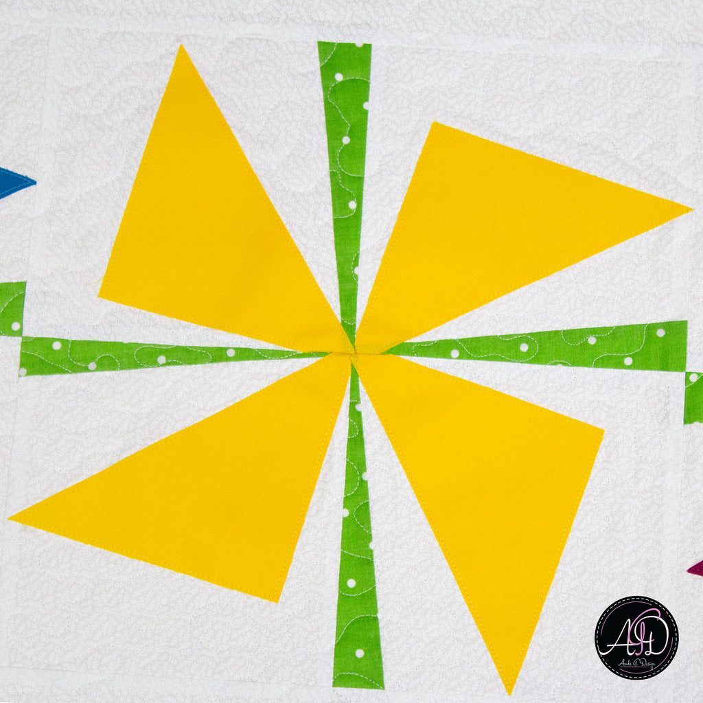 Beach Pinwheels Quilted Table Runner | Applique Table Runner