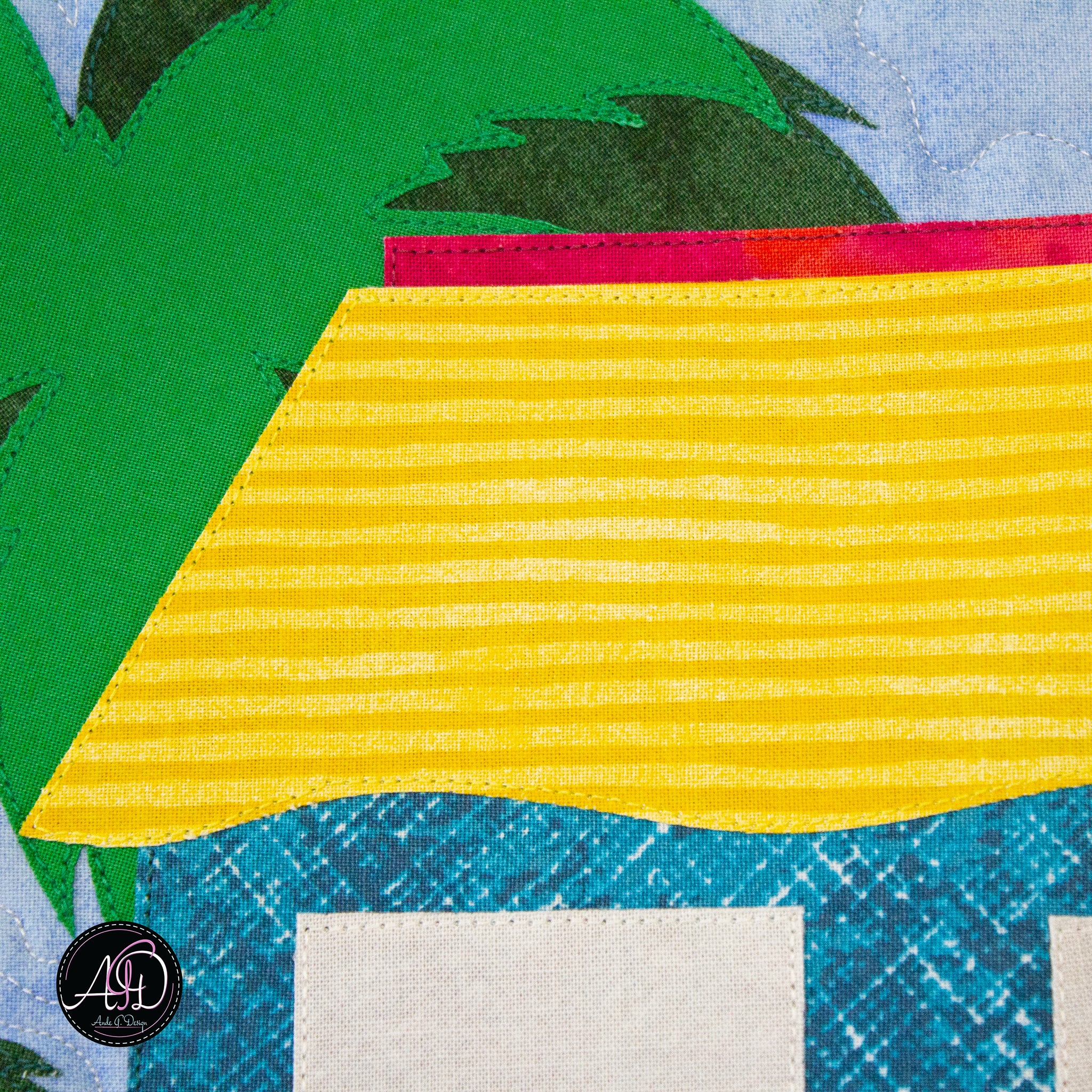 Lighthouse Beach Hut Quilted Wall Hanging | Applique Wall Hanging