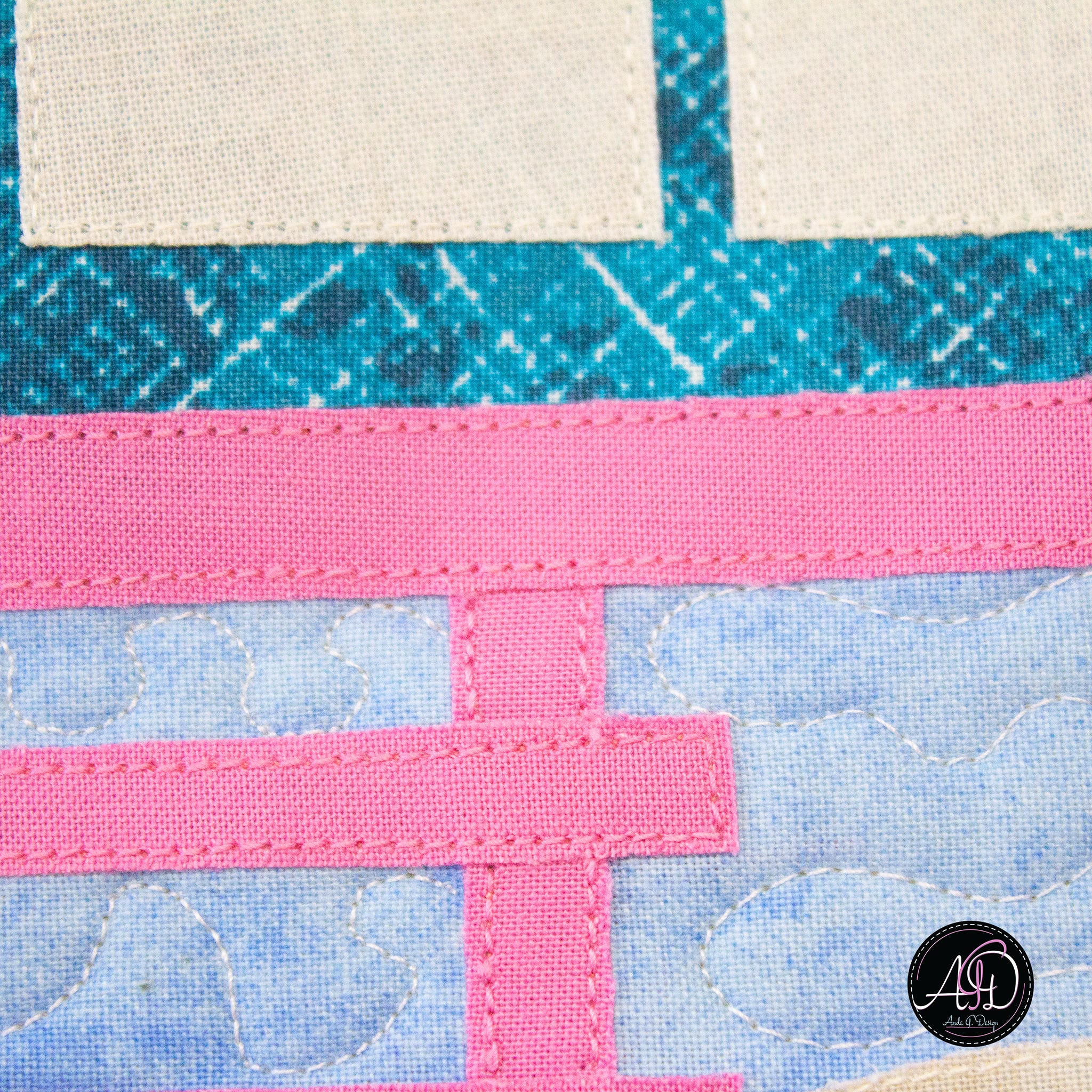Lighthouse Beach Hut Quilted Wall Hanging | Applique Wall Hanging