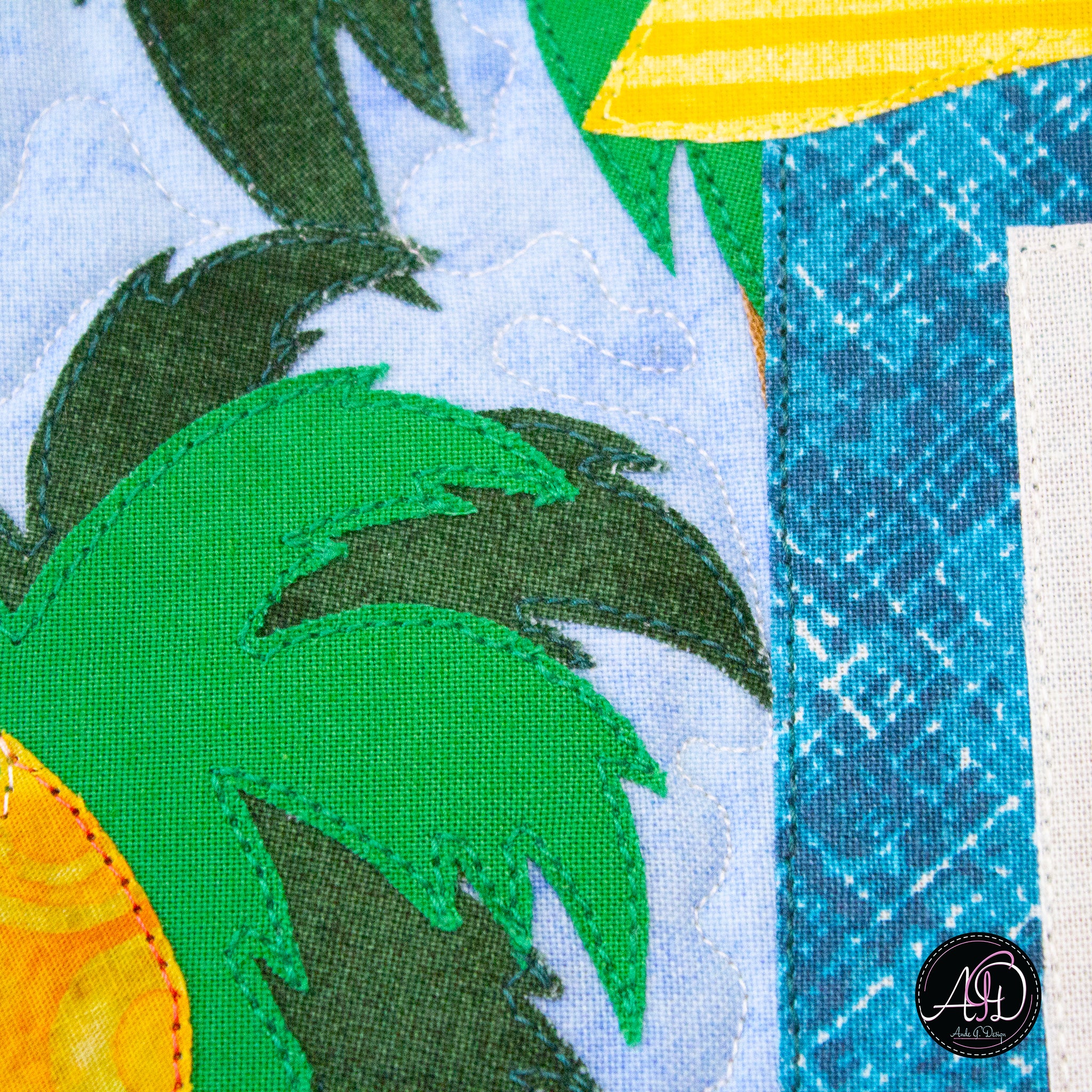 Lighthouse Beach Hut Quilted Wall Hanging | Applique Wall Hanging