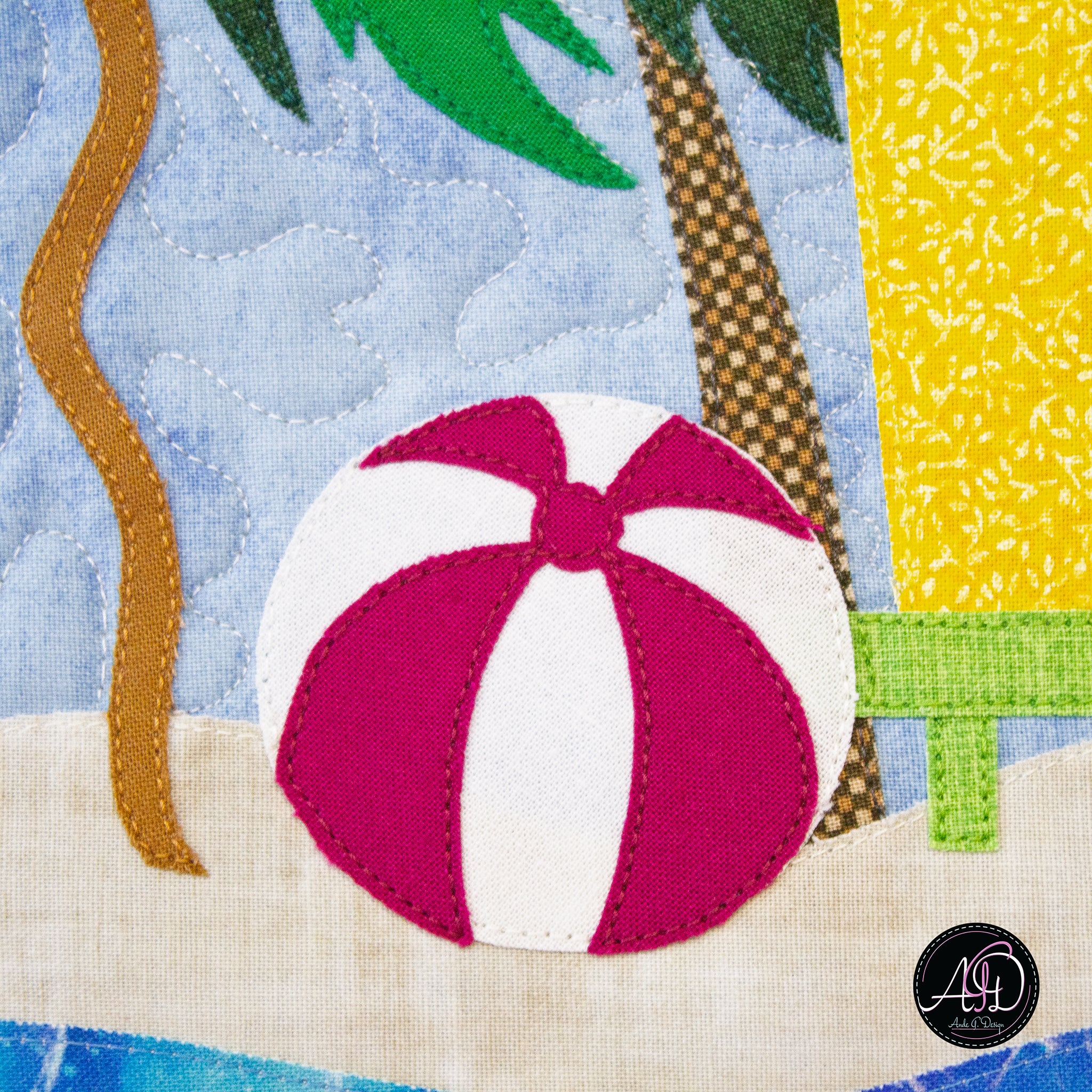 Picnic Beach Hut Quilted Wall Hanging | Applique Wall Hanging