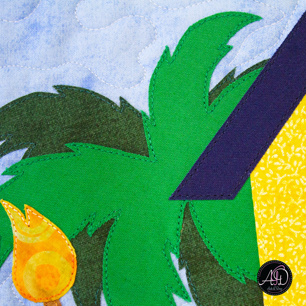 Picnic Beach Hut Quilted Wall Hanging | Applique Wall Hanging
