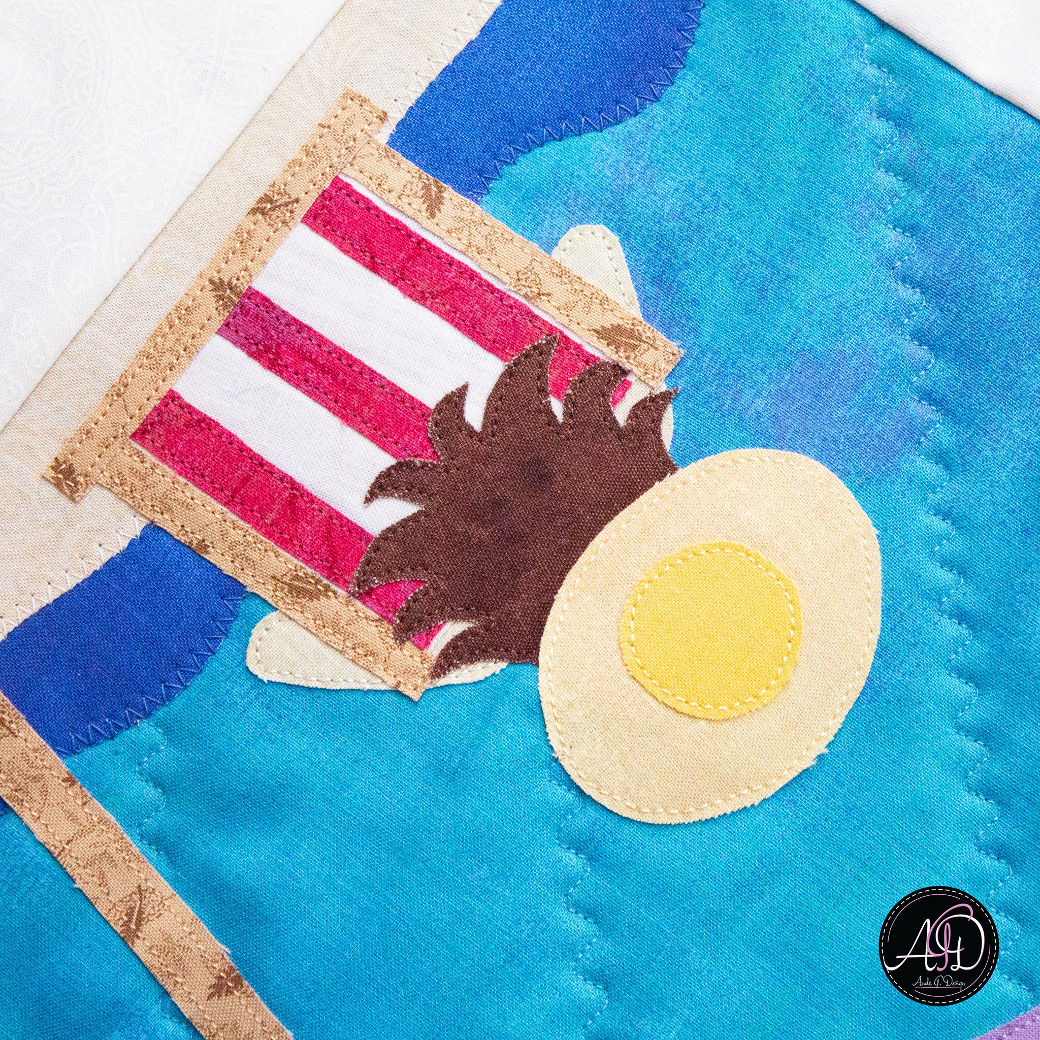 Quilted Applique Beach Day Summer Table Runner