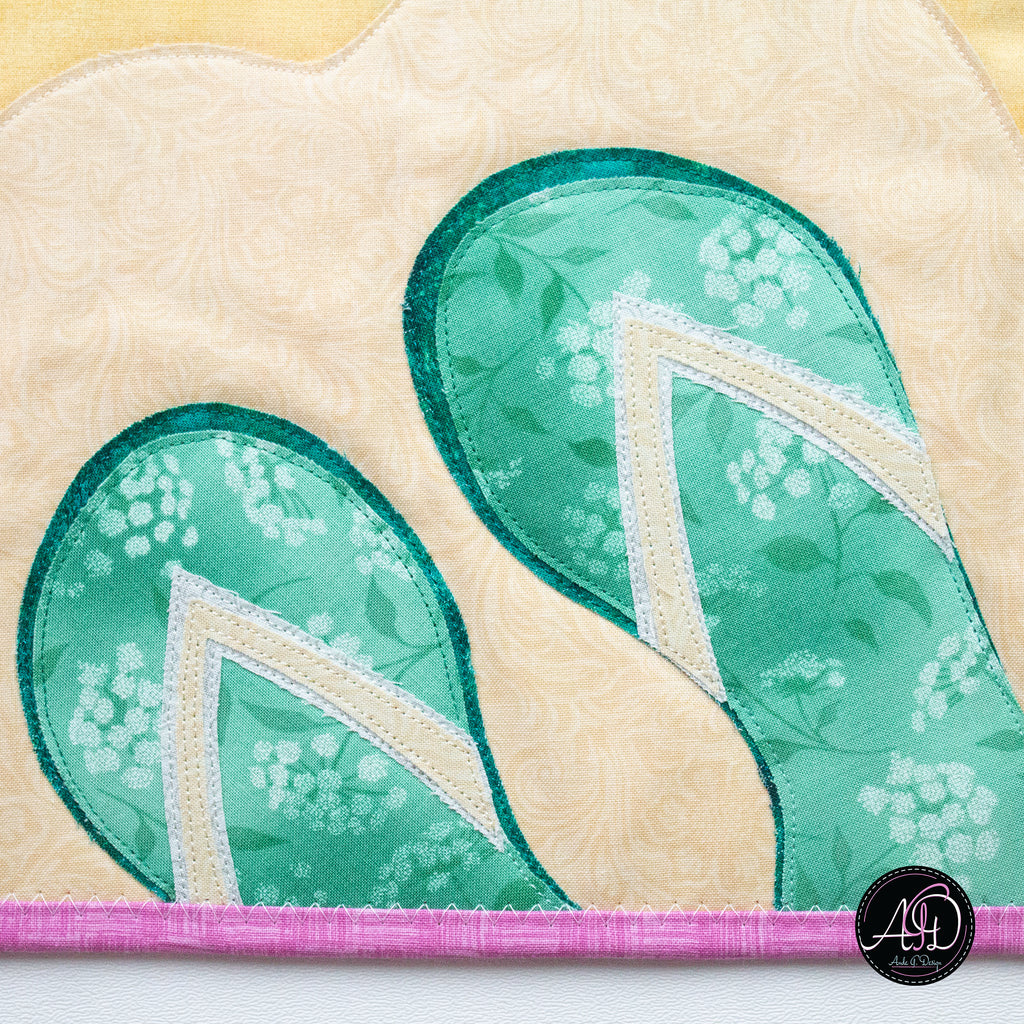 Quilted Applique Beach Flip Flop Summer Table Runner
