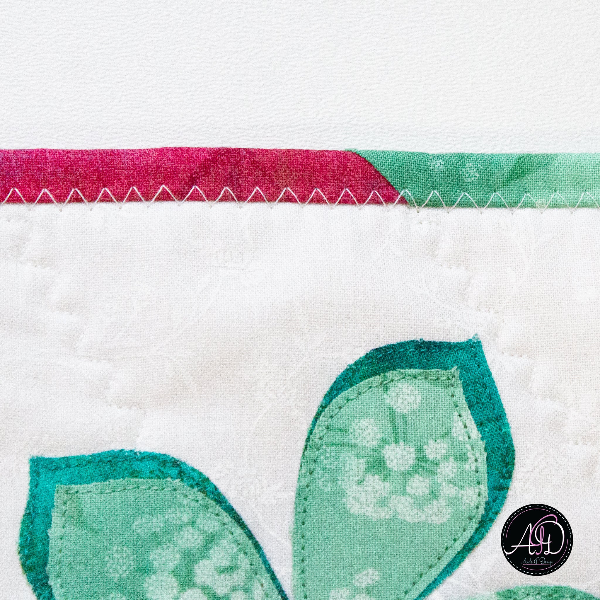 Quilted Applique Beach Flower Summer Table Runner