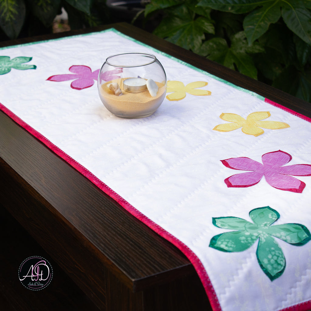Quilted Applique Beach Flower Summer Table Runner