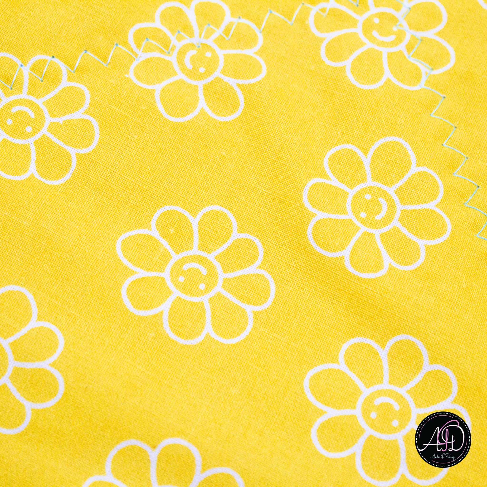 Spring Quilted Table Runner Blue Pinwheel