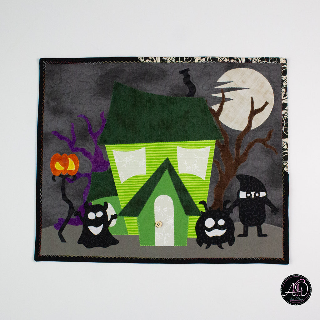 Green Sambly Monsters House Halloween Quilted Wall Hanging | Applique Wall Hanging