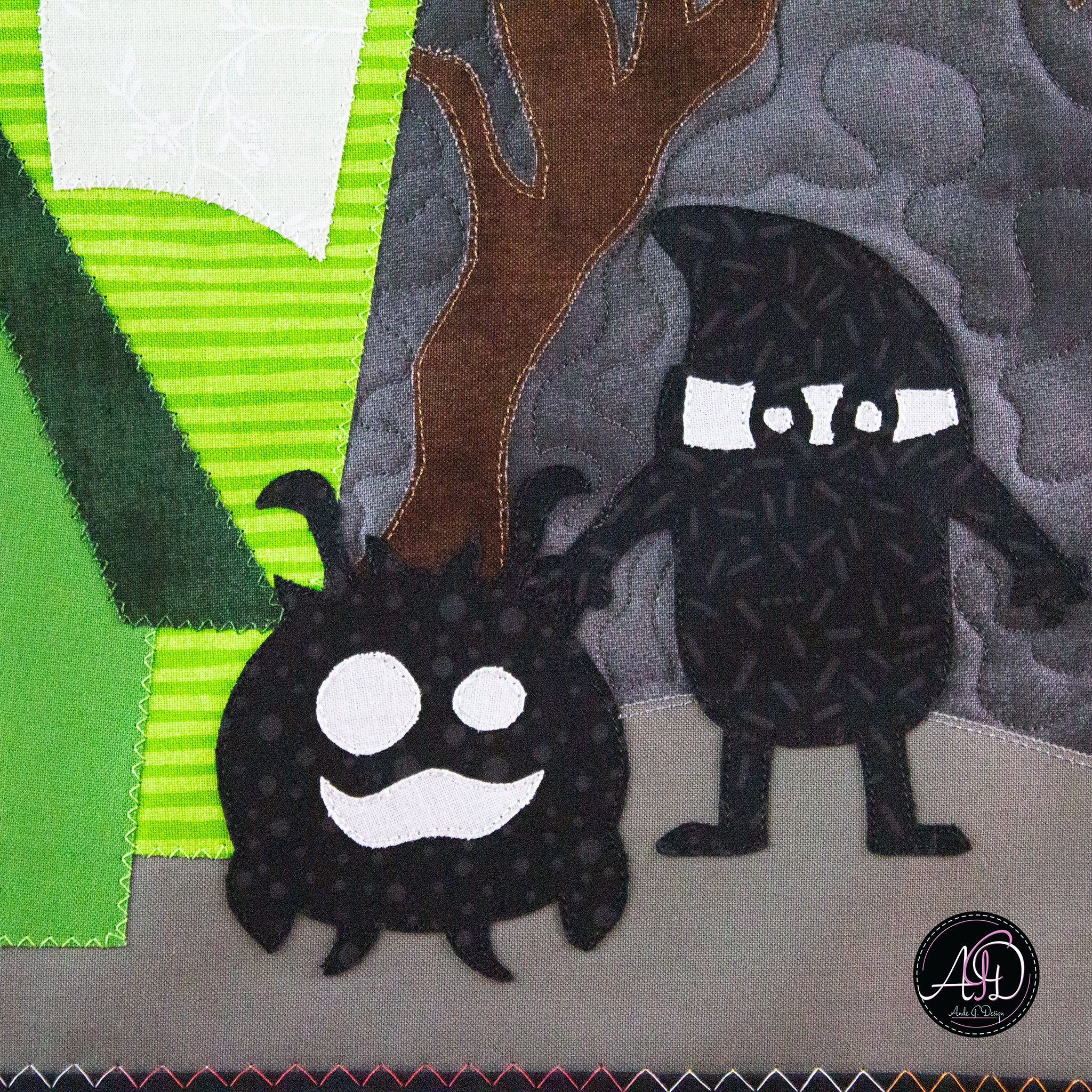 Green Sambly Monsters House Halloween Quilted Wall Hanging | Applique Wall Hanging