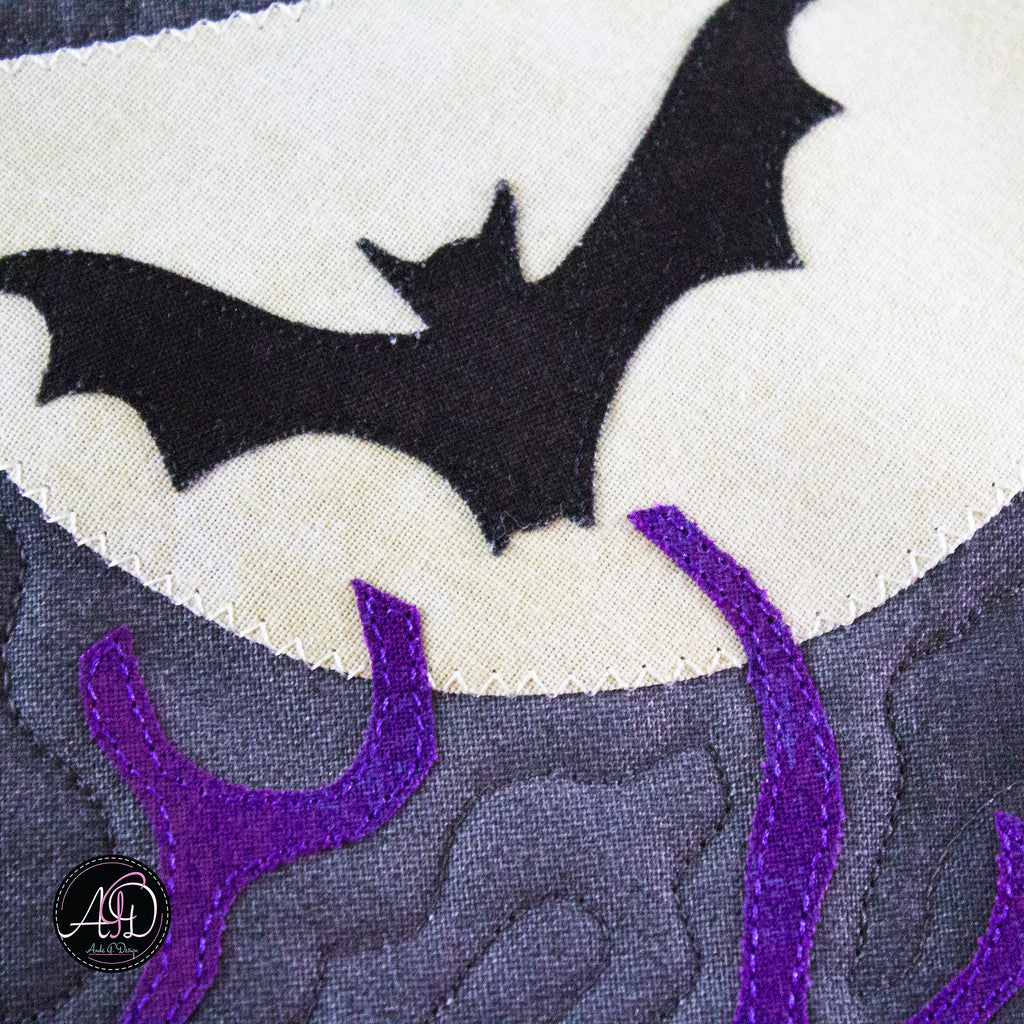 Gray Cravel Vampire's House Halloween Quilted Wall Hanging | Applique Wall Hanging