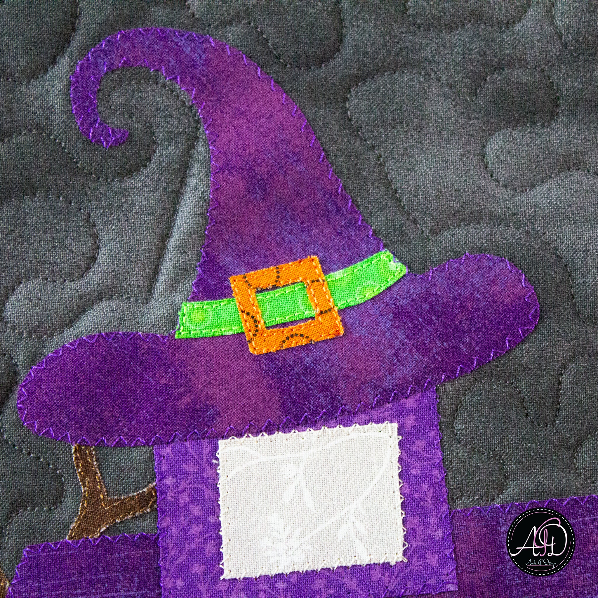 Purple Waybel Witch's House Halloween Quilted Wall Hanging | Applique Wall Hanging