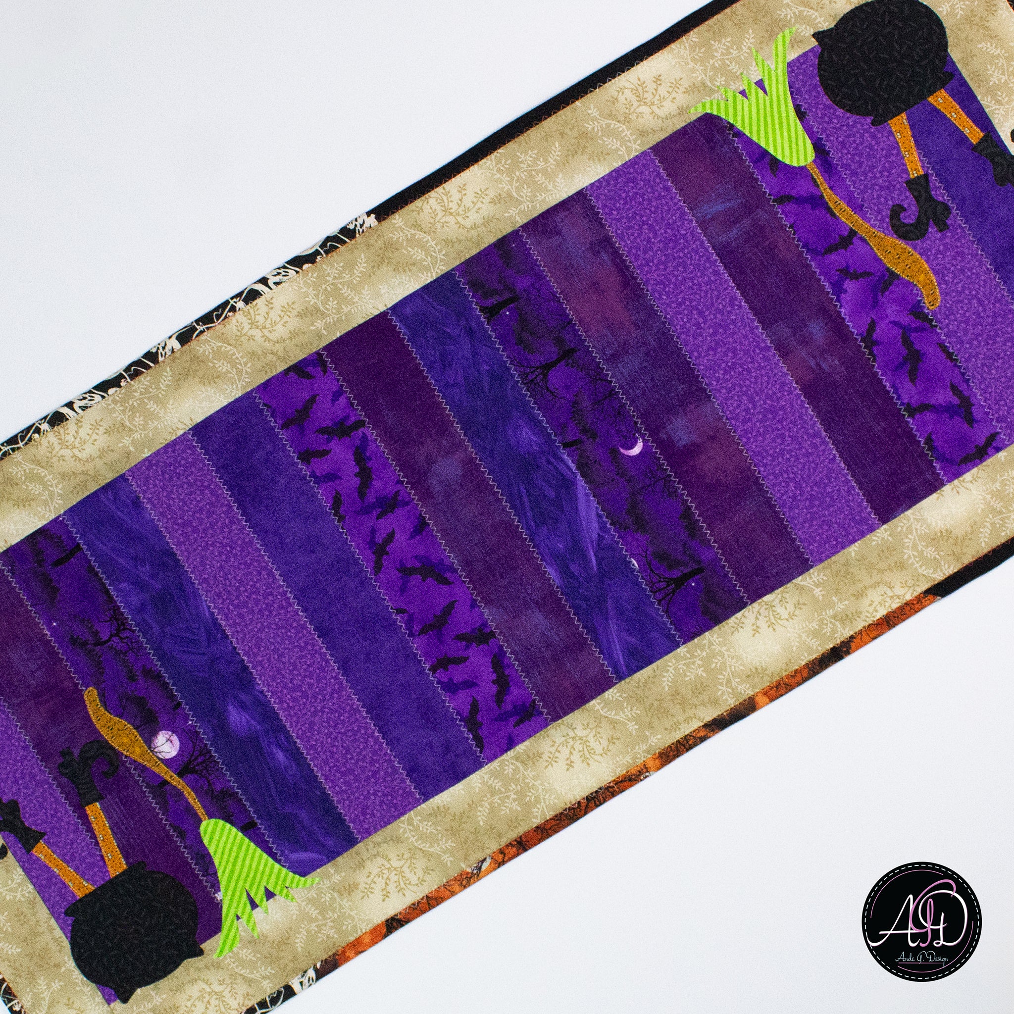 Purple Waybel Witch's Cauldron Halloween Quilted Table Runner | Applique Table Runner