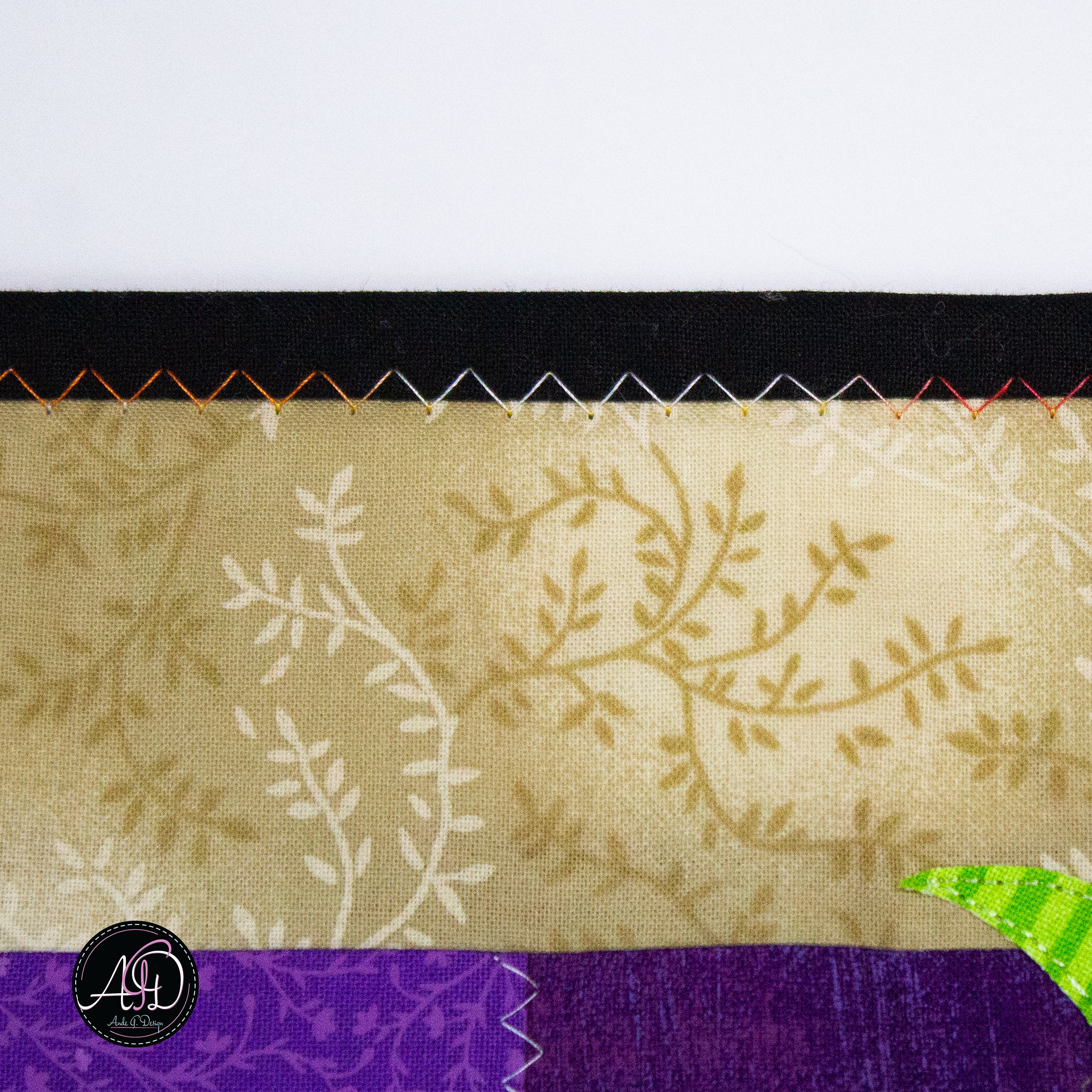 Purple Waybel Witch's Cauldron Halloween Quilted Table Runner | Applique Table Runner