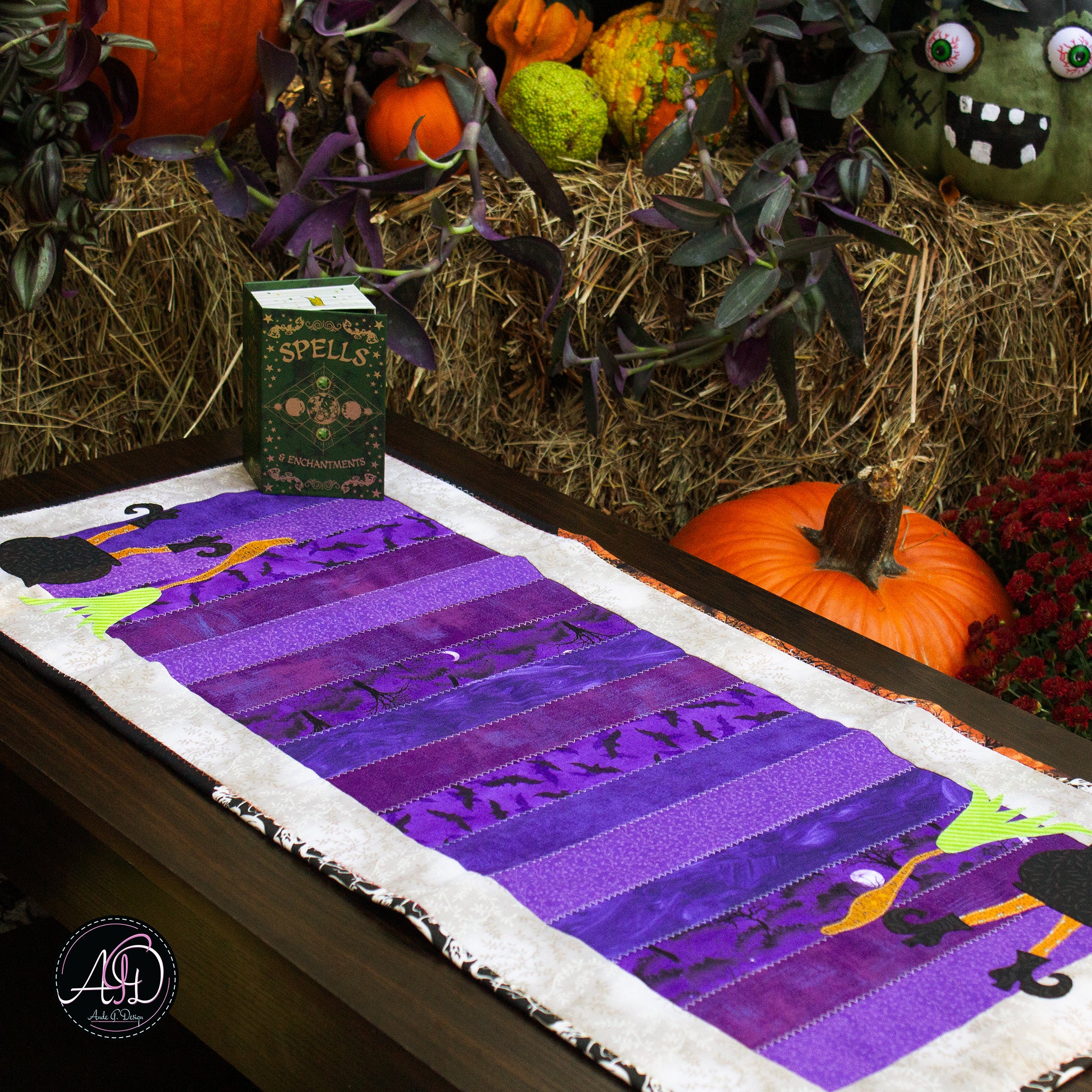Purple Waybel Witch's Cauldron Halloween Quilted Table Runner | Applique Table Runner