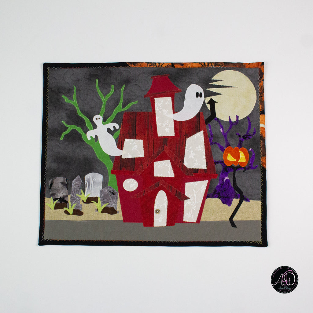 Red Grembles Graveyard House Halloween Quilted Wall Hanging | Applique Wall Hanging