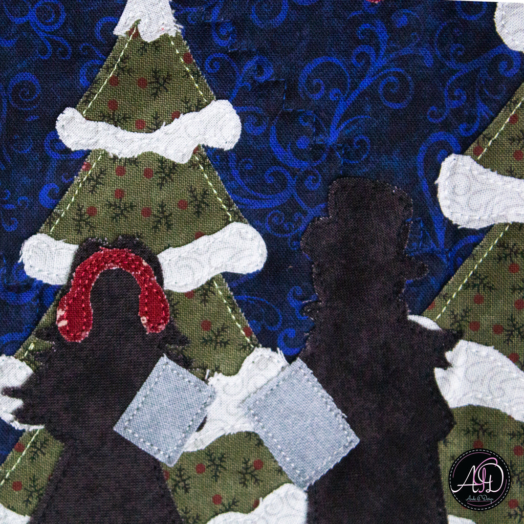 Christmas Carolers Applique Quilted Table Runner | Christmas Table Decor