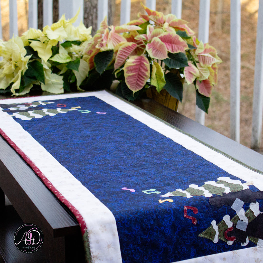 Christmas Carolers Applique Quilted Table Runner | Christmas Table Decor