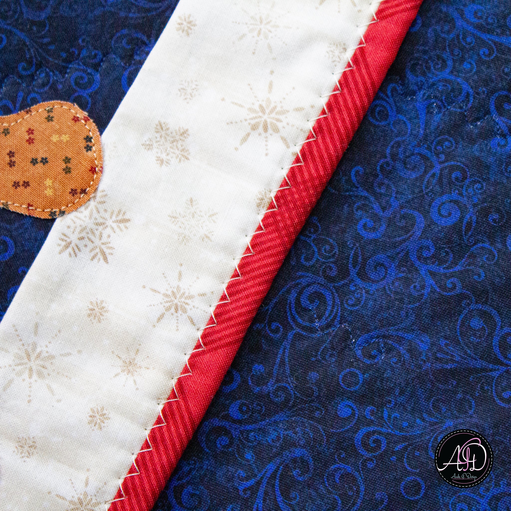 Christmas Candy Applique Quilted Table Runner | Christmas Table Decor