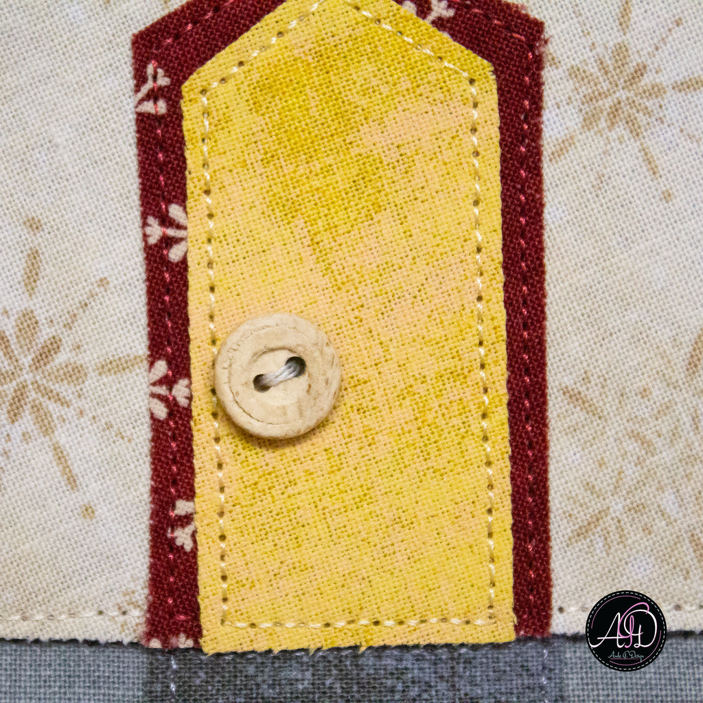 Santa's House Christmas Applique Quilted Wall Hanging