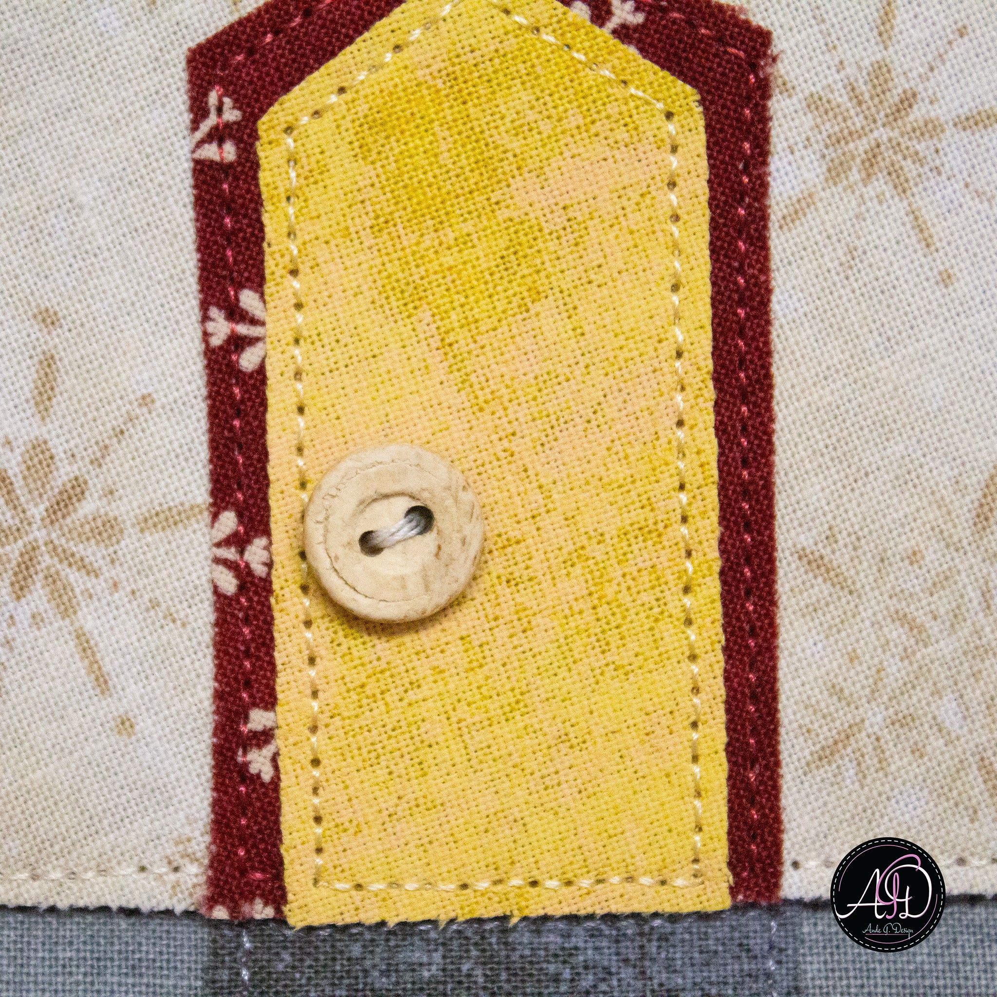 Santa's House Christmas Applique Quilted Wall Hanging
