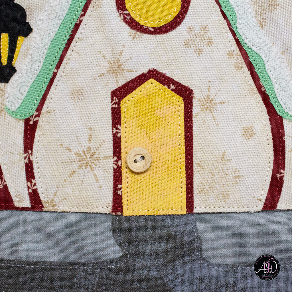Santa's House Christmas Applique Quilted Wall Hanging