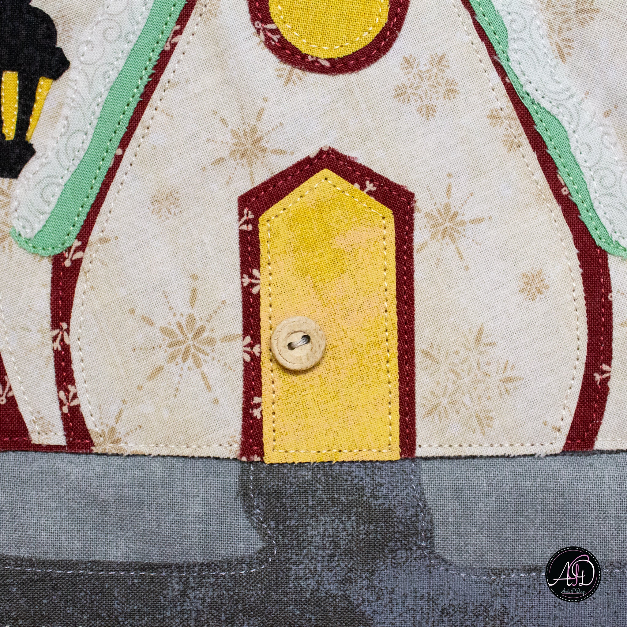 Santa's House Christmas Applique Quilted Wall Hanging