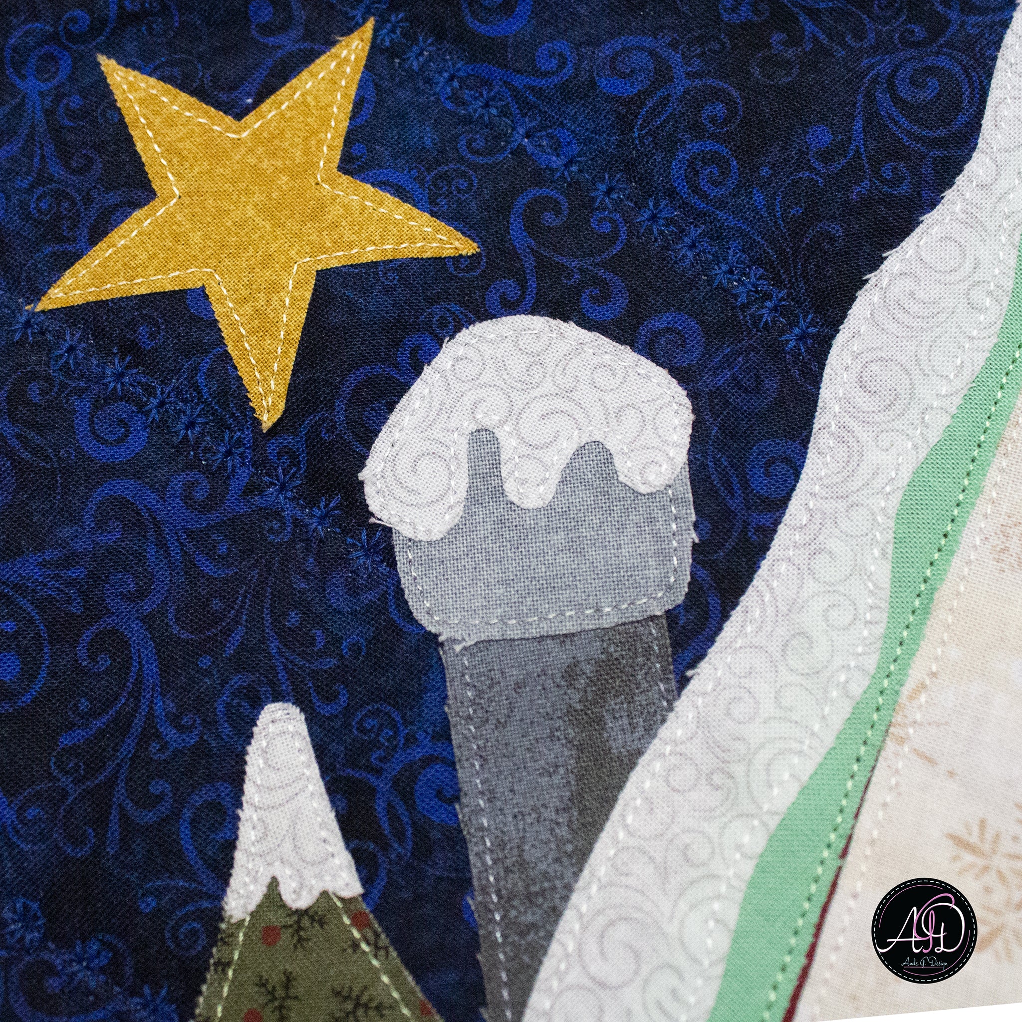 Santa's House Christmas Applique Quilted Wall Hanging