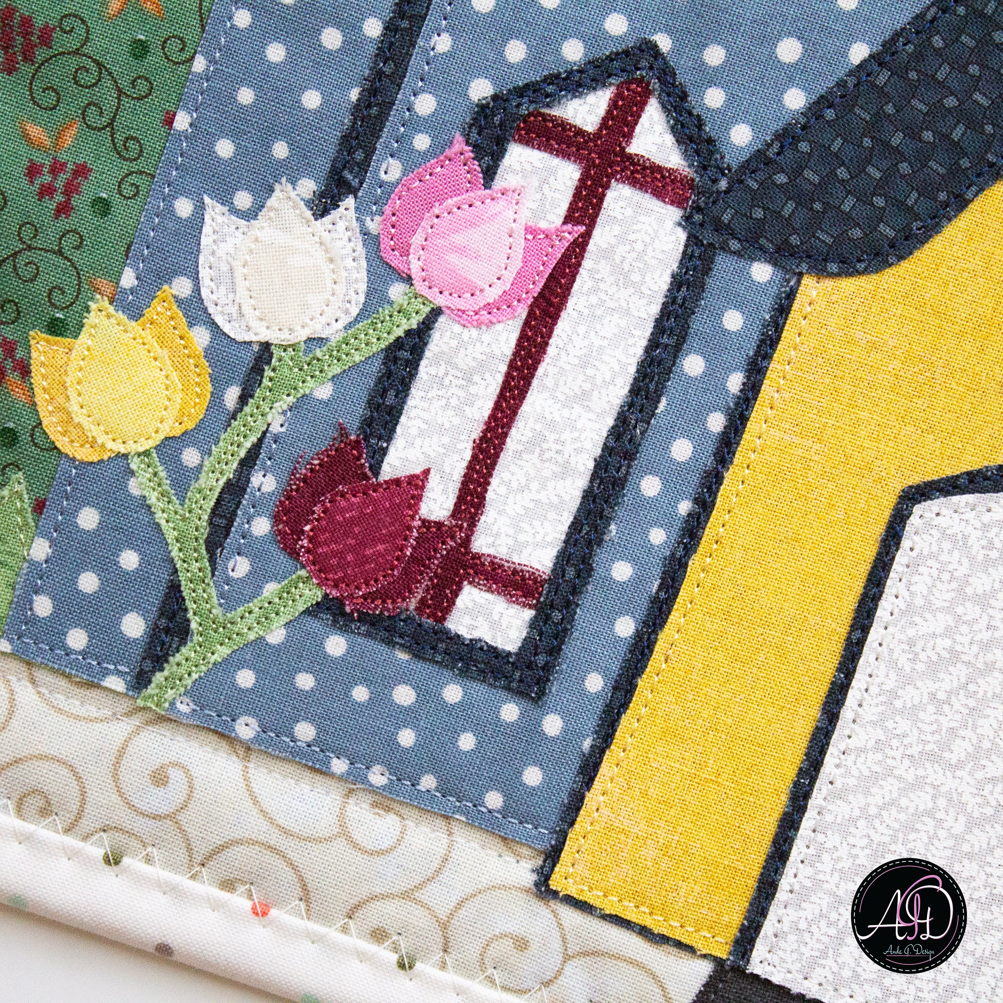 Blue Picnic House Spring Quilted Wall Hanging | Applique Wall Hanging