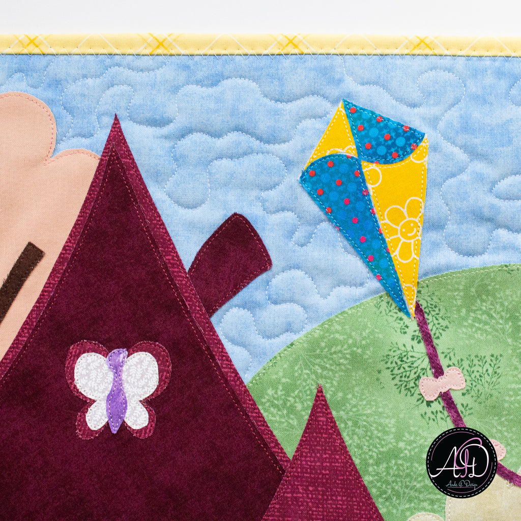 Red Kite House Spring Quilted Wall Hanging | Applique Wall Hanging