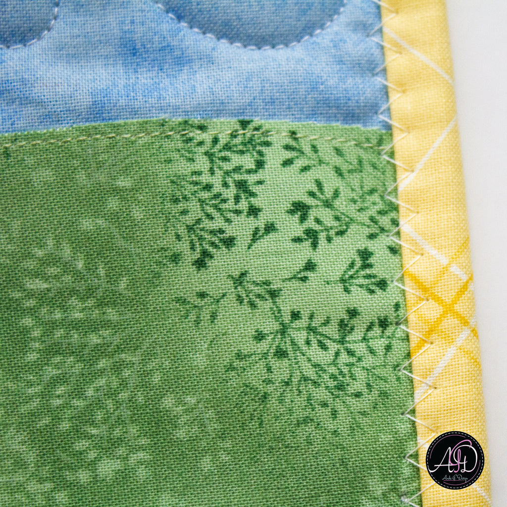 Red Kite House Spring Quilted Wall Hanging | Applique Wall Hanging
