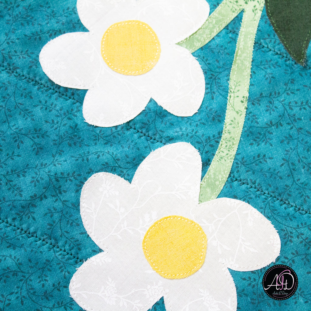 Teal Daisy Applique Quilted Table Runner