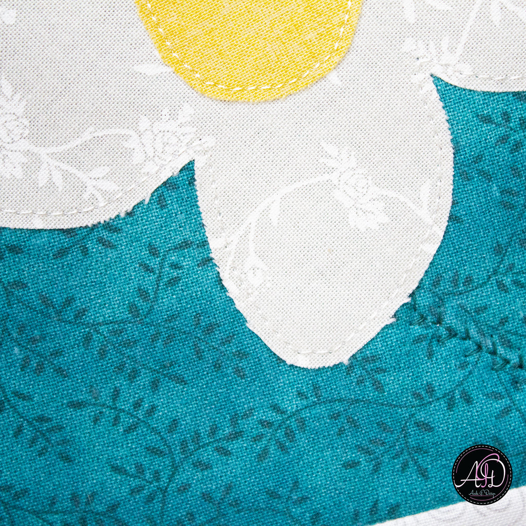 Teal Daisy Applique Quilted Table Runner