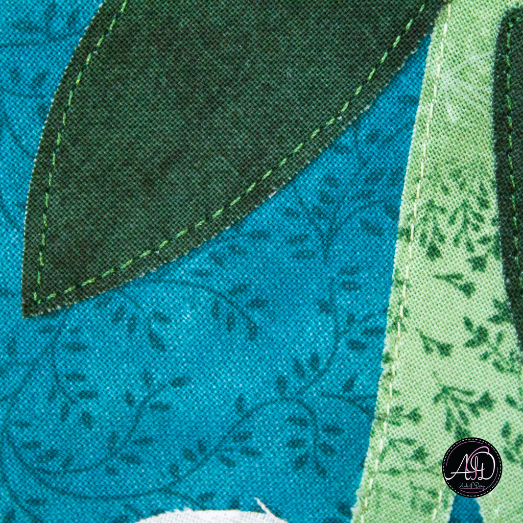 Teal Daisy Applique Quilted Table Runner